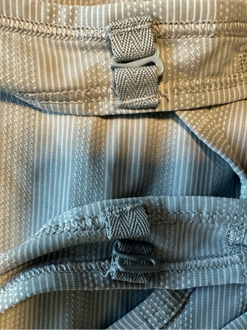 Athleta Light Max Out Side Tie Gray Tank Size Medium - Picture 6 of 6